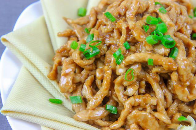上浆肉丝，鲜美滑嫩的秘密食谱解析