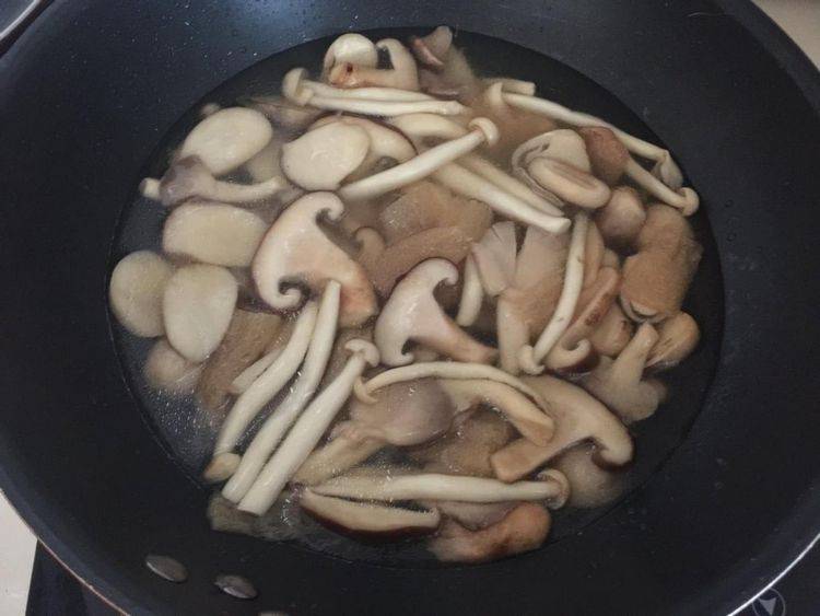 褐菇的秘密，营养丰富的家常美味做法大公开