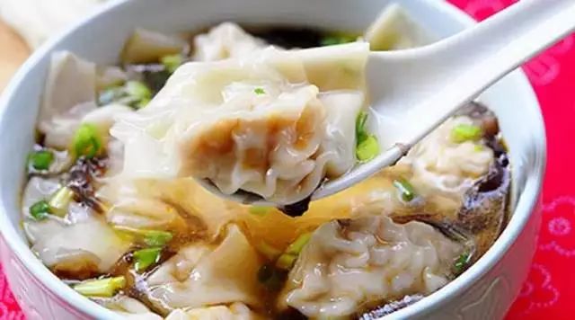 虾仁豆腐素馅馄饨的做法