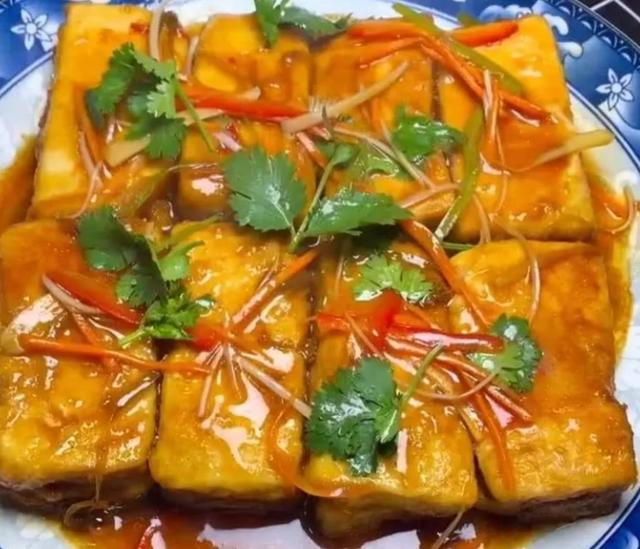 肉末豆腐排骨，家常美食的全新融合