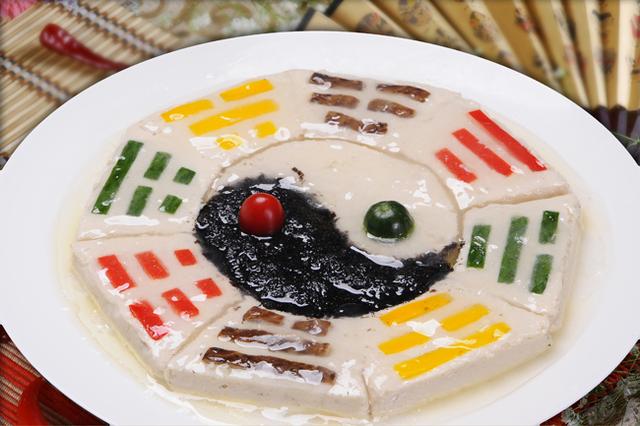 白山杀猪血豆腐，传统美食的传承与美味解码