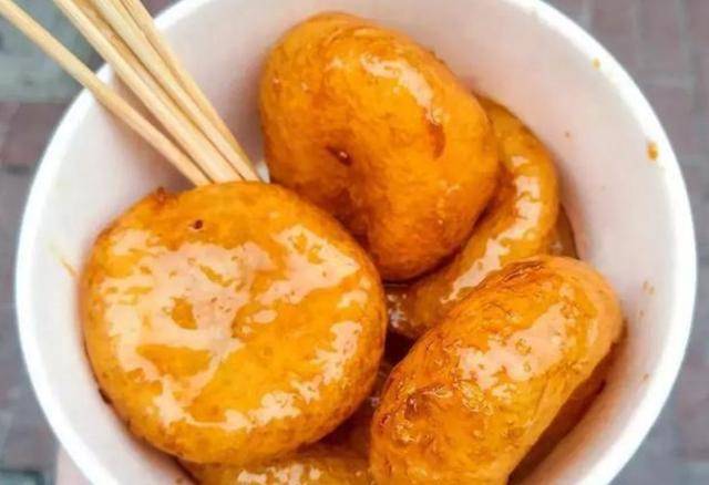 臭豆腐加粑粑，独特风味小吃背后的故事与制作秘诀