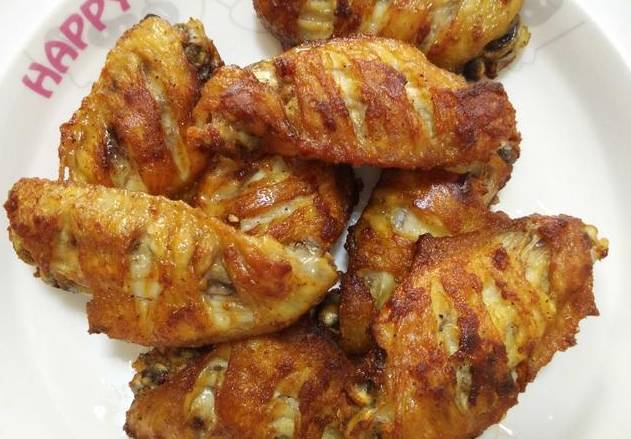 炖肉搭配油豆腐，滋味鲜美又营养——家常美食新体验