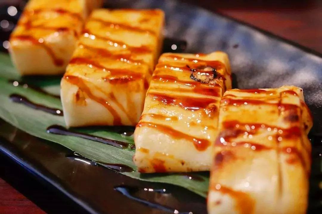 手打年糕，传统美食的魅力与制作秘诀