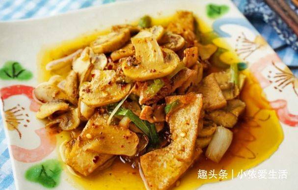 湖南爆炒白豆腐，家常美味，营养满分