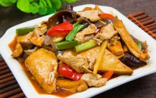 湖南爆炒白豆腐，家常美味，营养满分