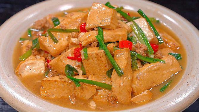 蚝油豆腐炖土豆，家常美食的绝妙搭配