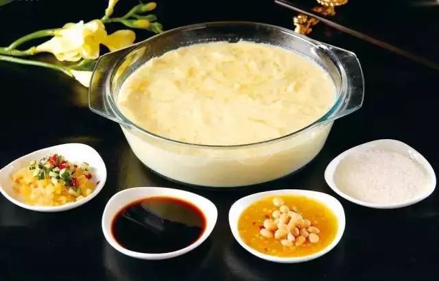 江南豆腐花，细腻醇厚的味蕾之旅