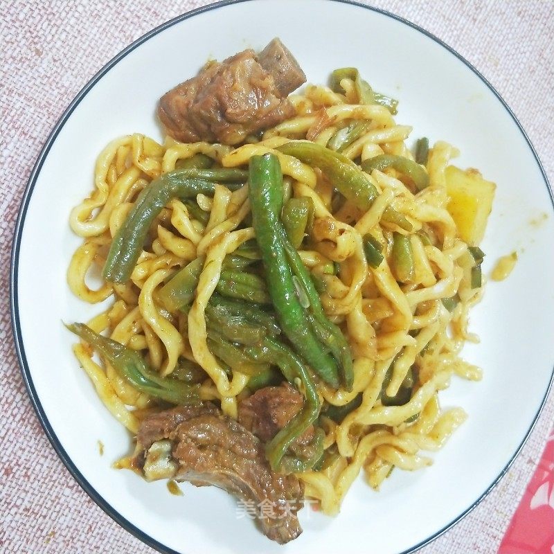 豆角焖面排骨的家常做法