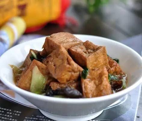 木耳豆腐塞肉，美味与健康的完美融合