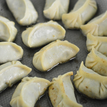 白瓜饺子，清香四溢的家常美食，做法简单又养生