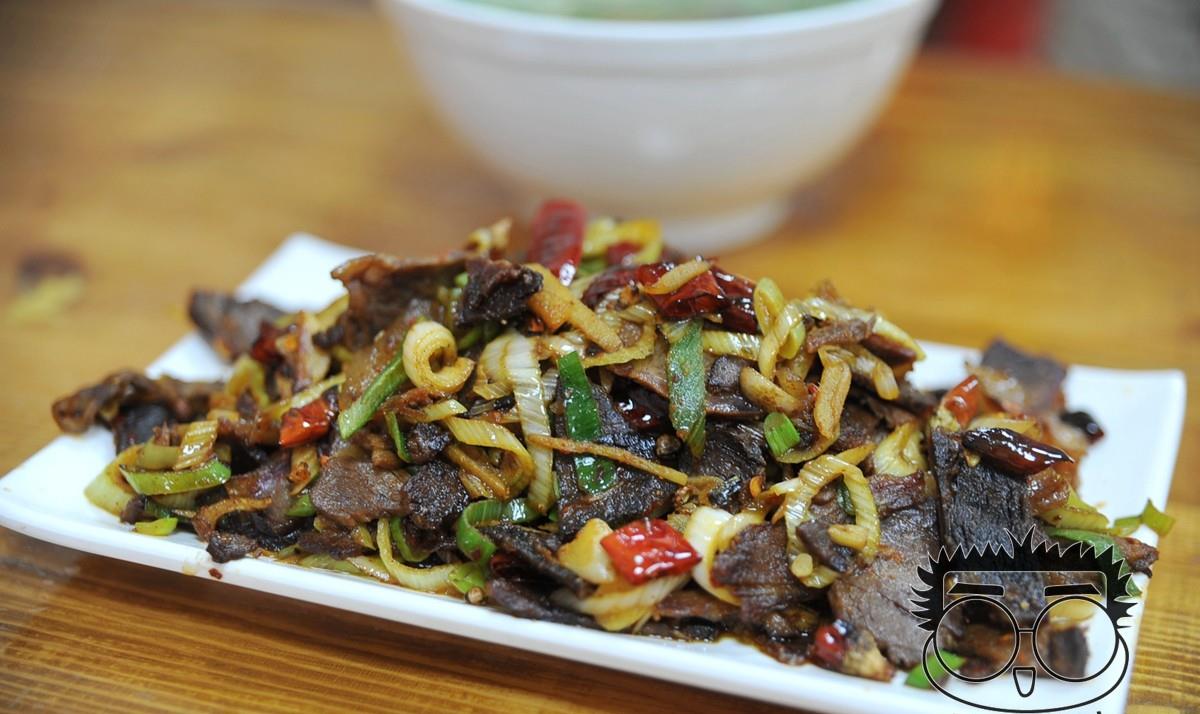 牛肉木耳豆腐皮，营养满分的美食搭配，家常做法大揭秘