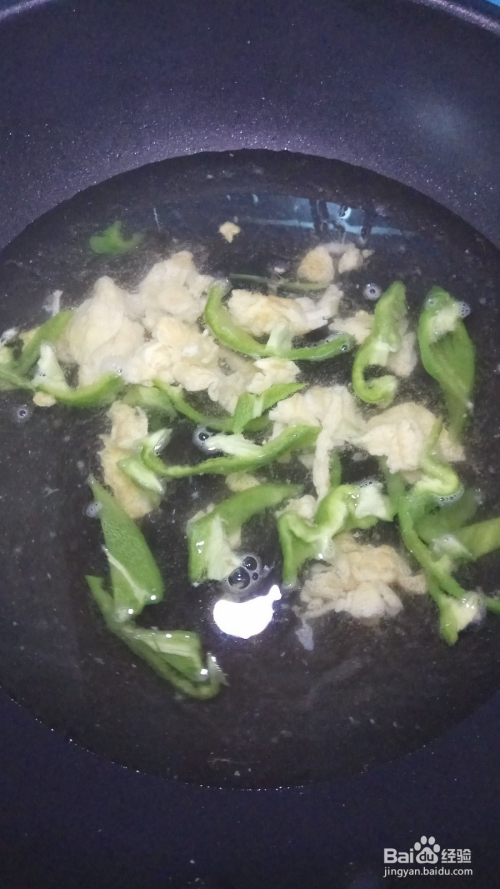 青椒土豆鸡蛋汤的做法