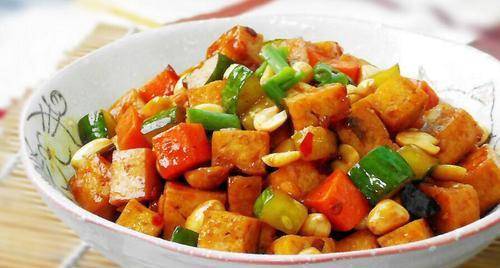 酸辣椒炒灰豆腐，家常美味，营养又开胃