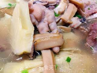 大圆骨头汤的做法