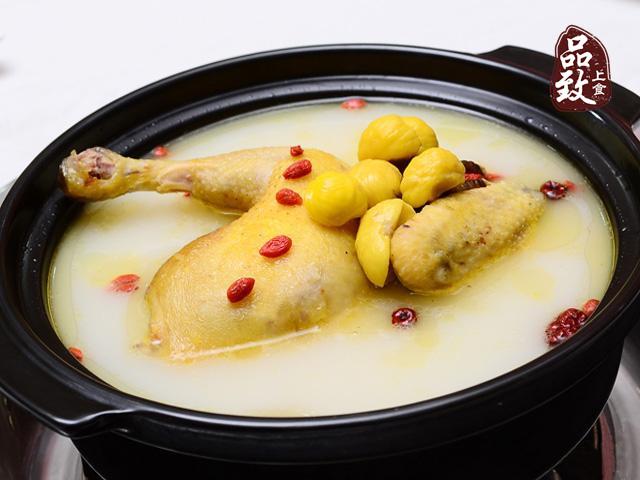 鸡肉板栗炖豆腐，滋补养生的家常美味