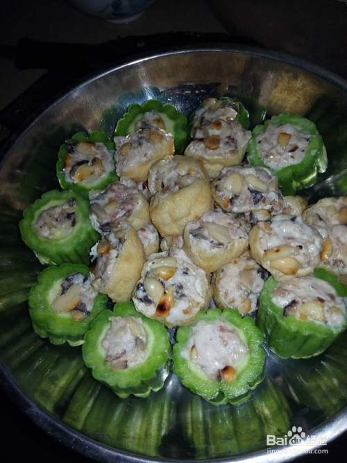 鸡蛋油豆腐酿，家常美食中的营养宝藏