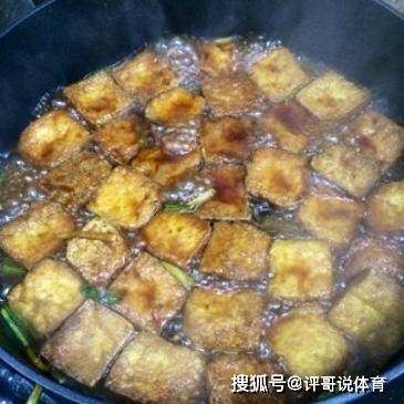 自制上海臭豆腐，传统风味，家常美食的魅力