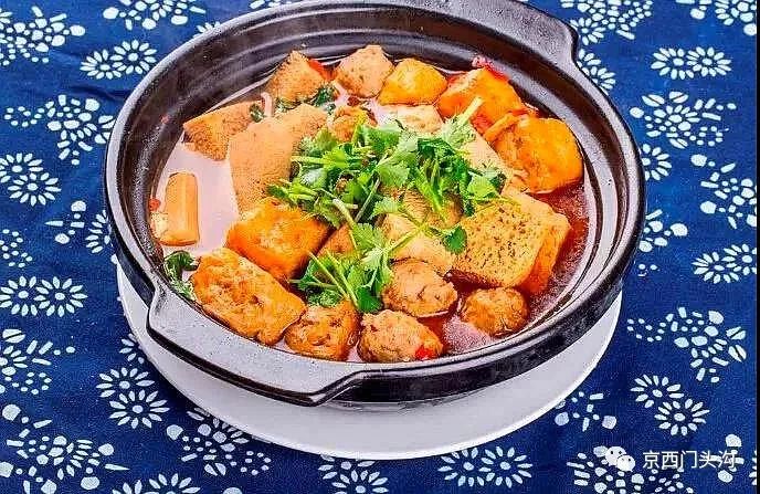 东北砂锅鱼豆腐，温暖心灵的冬日美食