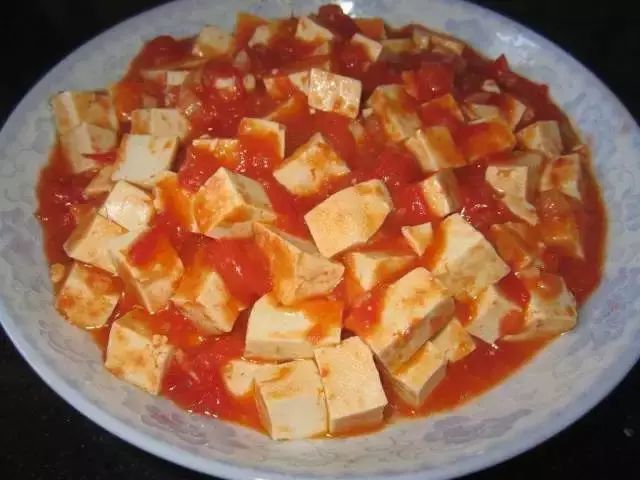 炒超辣嫩豆腐，挑战味蕾的极致美食体验