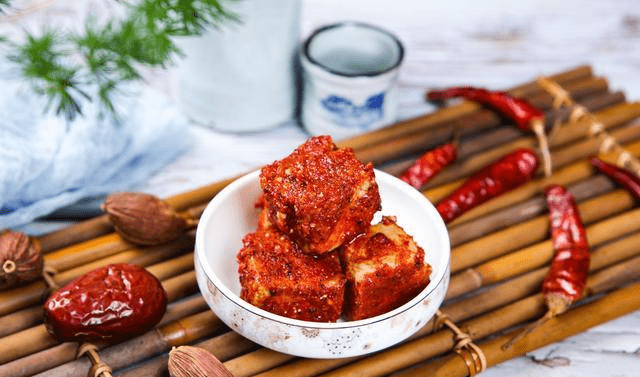 家庭自制红腐乳豆腐，美味与健康的完美融合