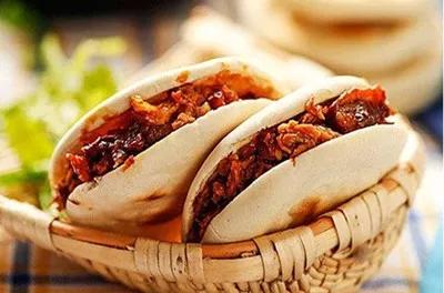 白豆腐肉夹馍，传统美食的现代演绎，美味与健康的完美结合