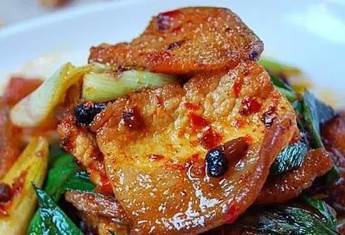 豆腐串与肉的美味碰撞，家常美食新做法