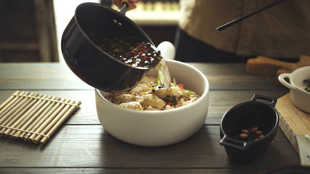 川味之魂，自制四川辣椒酱的秘诀与魅力