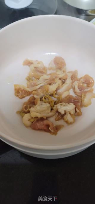饭店酸菜肉片汤的做法