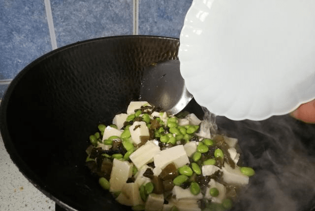 家常美味，咸菜毛豆子豆腐的独到魅力与制作秘诀