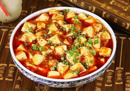 白玉黄豆腐，家常美食中的营养瑰宝