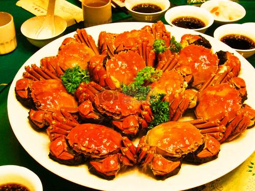 潮州美食探秘，生腌螃蟹的独特魅力与制作方法