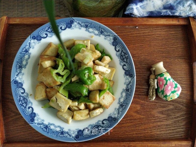 豆腐皮炒豆豆腐，家常美食中的营养佳肴