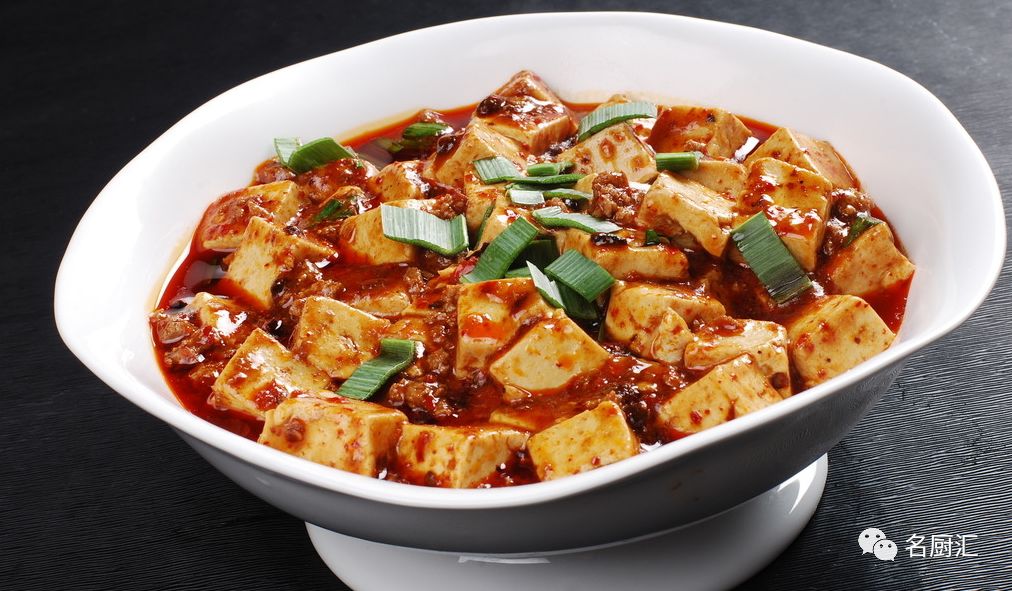 乐业灌豆腐，传统美食的魅力与家常做法解析