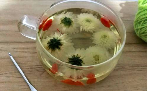 食用菊花，美容养生的秘密武器，解锁不一样的美食体验