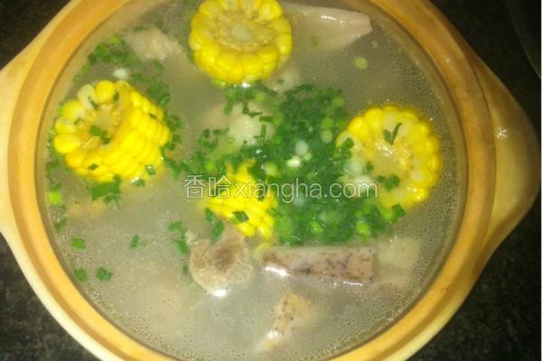 排骨鸡肉莲藕汤的做法