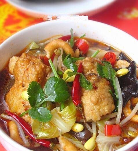 烩鱼块烧豆腐，鲜美口感与健康食材的完美融合