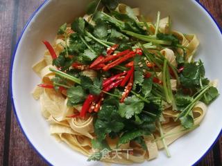 豆腐皮炒香菜的做法