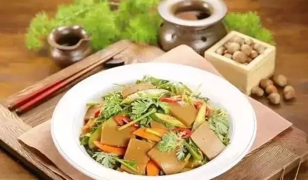 浙江人的美食秘籍，细嫩豆腐的制作与享用