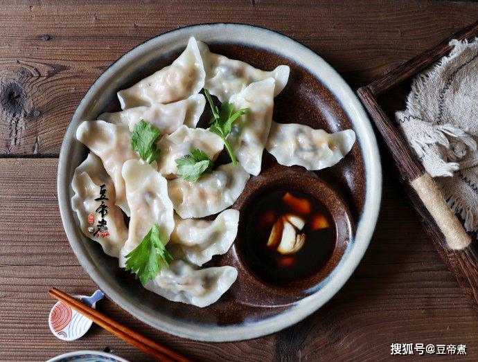 鲜香菇肉馅饺子，家常美食的魅力与制作秘诀
