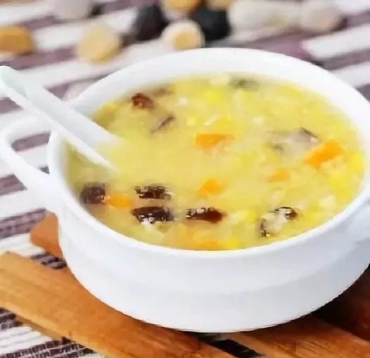 玉米炖干豆腐，家常美食的温暖治愈