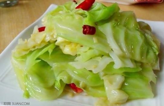 紫圆白菜的美食之旅，营养价值与家常做法解析