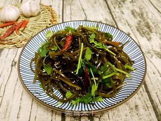 海带丝干豆腐，一道家常美食的健康秘密