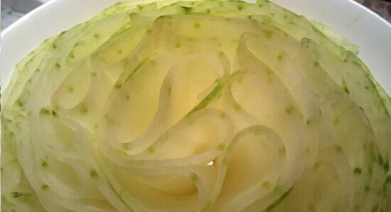 冬瓜炒豆腐泡，清爽养生，家常美食新体验
