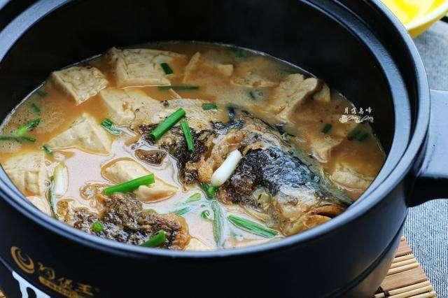 豆腐腐竹煲砂锅，温暖冬日里的家常美味