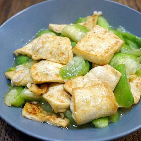 魔芋豆腐炒青红椒，低卡美食的全新演绎