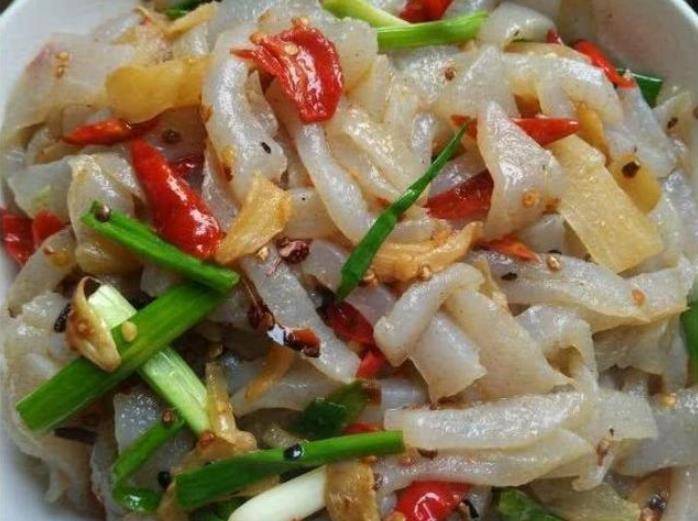 苦蒜炒魔芋豆腐，家常美味，健康养生之道