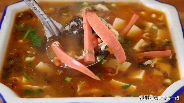 乌鸡豆腐炖汤，滋补养生，美味可口的家常佳品