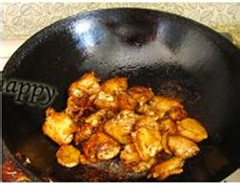 卤味鸡翅，家常美食的魅力与简易制作方法