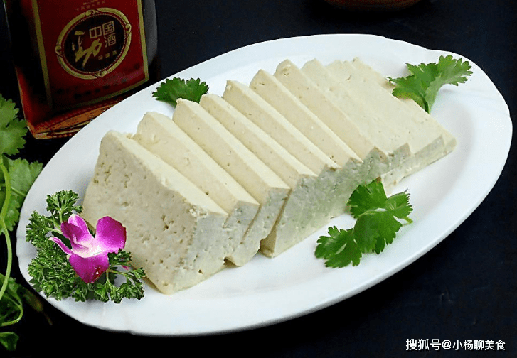 双层养生黑豆腐，美味与健康的双重享受